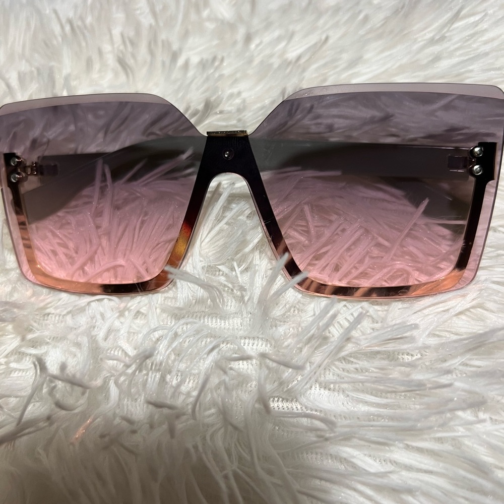 Pink and green Oversized glasses